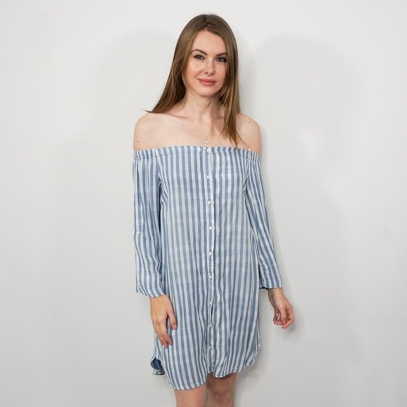 Bella Dahl Dresses & Skirts - BELLA DAHL Blue Striped Off-Shoulder Dress NWT